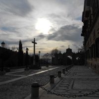 Abadia en sombra – Rebecca Fritsch