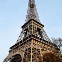 La Torre Eiffel – Clara Laughlin