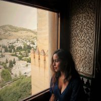Mirando por la ventana del palacio – Dennis Chen (EEUU)