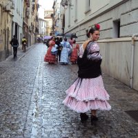 Sevillanas en un día lluvioso – Elizabeth Torres (EEUU)
