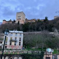 Un fantasma y la Alhambra –  Brian Peters
